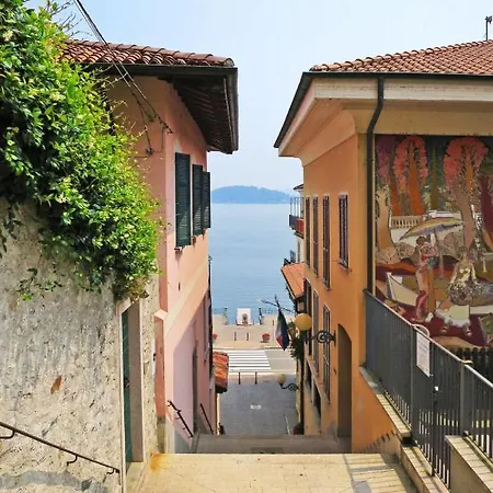 Holiday home Locazione Turistica Panorama - Bgt110